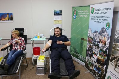 Krwiodawcy podczas akcji "spoKREWnieni służbą" na terenie KaOSG #7