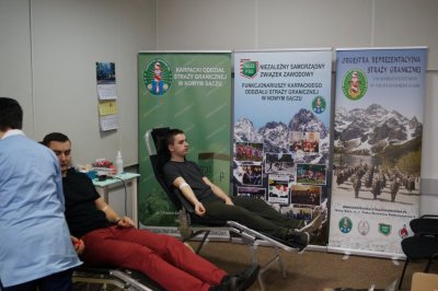 Krwiodawcy podczas akcji "spoKREWnieni służbą" na terenie KaOSG