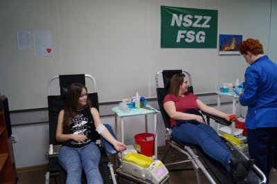 Krwiodawcy podczas akcji "spoKREWnieni służbą" na terenie KaOSG