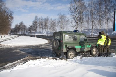 Funkcjonariusze KaOSG na służbie 
