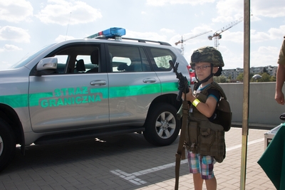 Rok po ŚDM - pokaz służb mundurowych przed TAURON ARENĄ #7