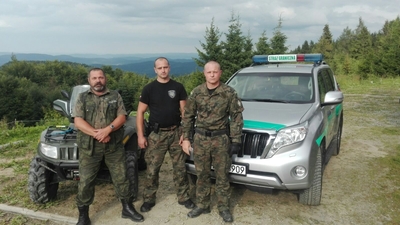 Wspólny patrol funkcjonariuszy KaOSG ze Strażą Leśną