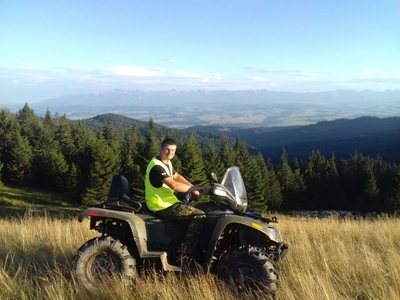 Wspólny patrol funkcjonariuszy KaOSG ze Strażą Leśną