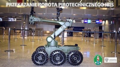 Przekazanie robota pirotechnicznego