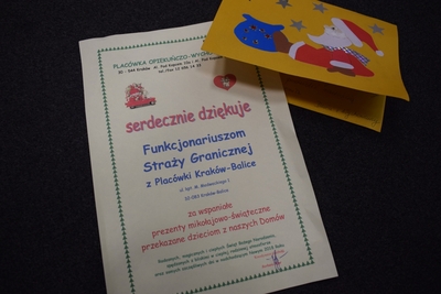 Funkcjonariusze PSG Balice przekazali dzieciom prezenty #1