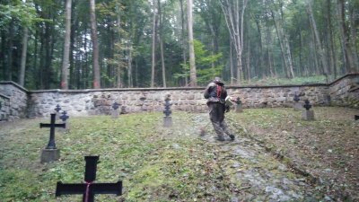 Kolejne miejsca pamięci odzyskują swój blask