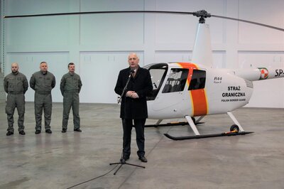 Przekazanie śmigłowca dla SG