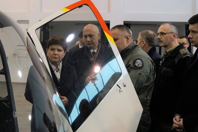 Przekazanie śmigłowca dla SG