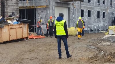 Nielegalnie zatrudniał rodaków 