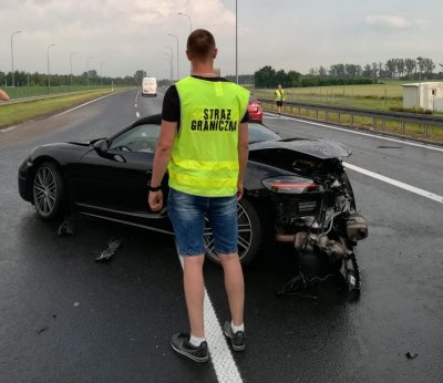 Funkcjonariusze reagują