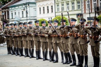 Uniwersalni funkcjonariusze SG