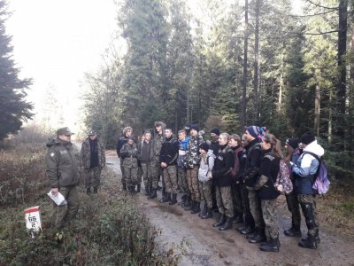 Prelekcja plenerowa z udziałem klas o profilu Straży Granicznej