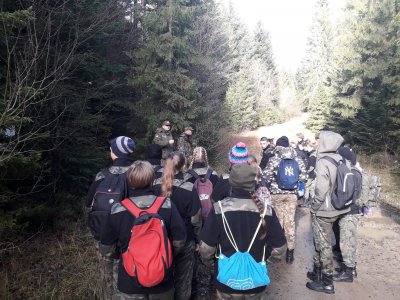Prelekcja plenerowa z udziałem klas o profilu Straży Granicznej