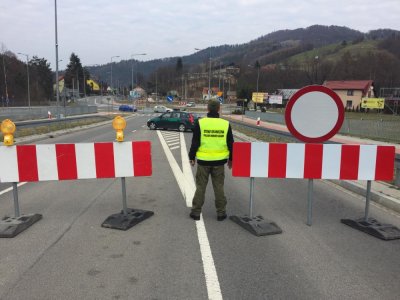Przypominamy - na Słowację tylko przez Chyżne i Barwinek 