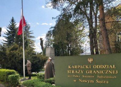 Dzień Flagi Rzeczypospolitej Polskiej w Karpackim Oddziale Straży Granicznej