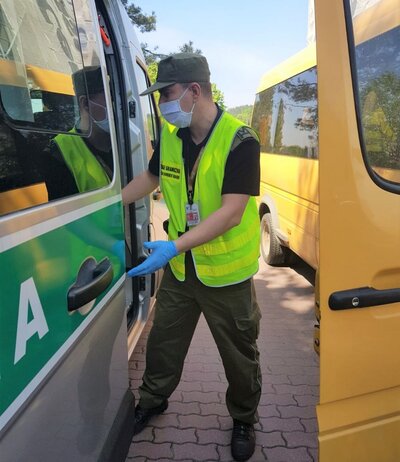 KaOSG pomagał w dystrybucji środków ochrony osobistej i płynów do dezynfekcji