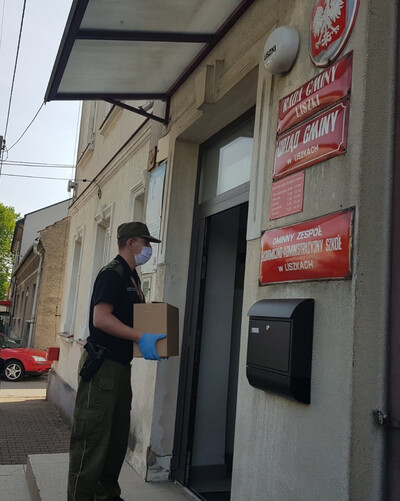 KaOSG pomagał w dystrybucji środków ochrony osobistej i płynów do dezynfekcji