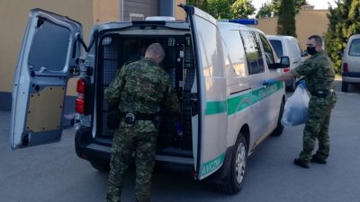 Cudzoziemiec handlował podrabianymi lekami. Teraz opuści Polskę. 