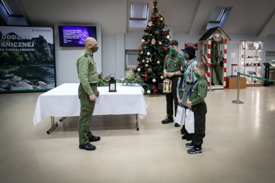 Betlejemskie Światło Pokoju dotarło do Karpackiego Oddziału SG
