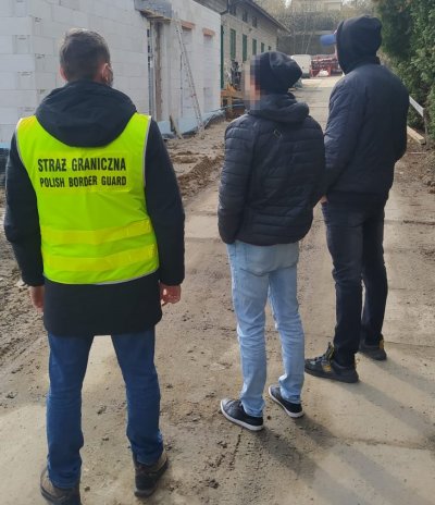 Widnieli w bazach danych SG, a do tego pracowali nielegalnie