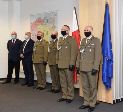 Awanse i wyróżnienia dla funkcjonariuszy krakowskich Placówek