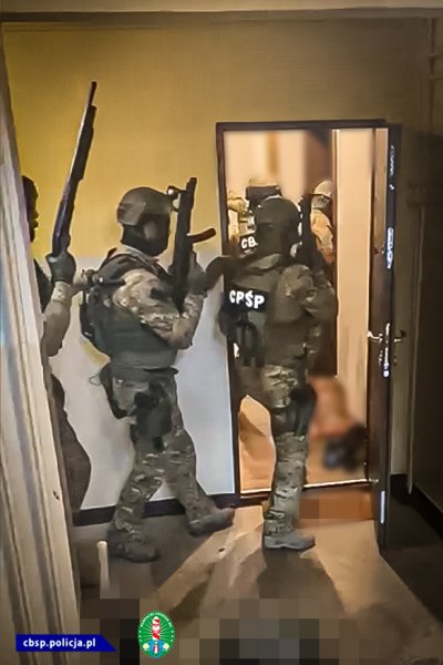 Gang rozbity przez KaOSG, CBŚP i hiszpańskie służby mógł przemycić do Polski 1,2 tony narkotyków