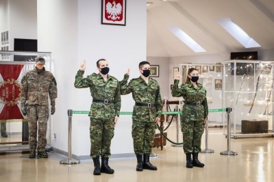 Ślubowanie w Karpackim Oddziale SG