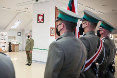 Uroczyste pożegnanie funkcjonariusza Uroczyste pożegnanie funkcjonariusza w Sali Tradycji KaOSG