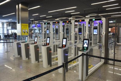 System „Bramek ABC” (Automated Border Control) na podkrakowskim lotnisku ma nową funkcjonalność