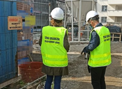 Skontrolowano 4 krakowskie firmy - 92 cudzoziemców nielegalnie w nich pracowało