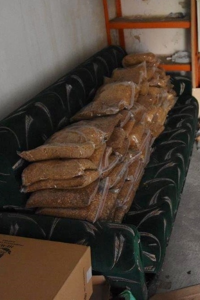 Zabezpieczyli ponad 200 kilogramów krajanki tytoniowej i 38 tysięcy papierosów