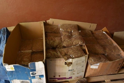 Zabezpieczyli ponad 200 kilogramów krajanki tytoniowej i 38 tysięcy papierosów