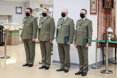 Pożegnanie ze służbą 4 funkcjonariuszy KaOSG Pożegnanie ze służbą 4 funkcjonariuszy KaOSG