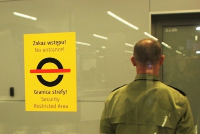 Chciał lecieć do Szwecji, wrócił do Czarnogóry