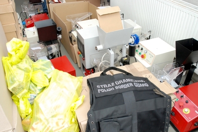 Ponad 31 tysięcy sztuk papierosów oraz 32 kg krajanki tytoniowej ujawnione w Tarnowie