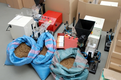 Ponad 31 tysięcy sztuk papierosów oraz 32 kg krajanki tytoniowej ujawnione w Tarnowie