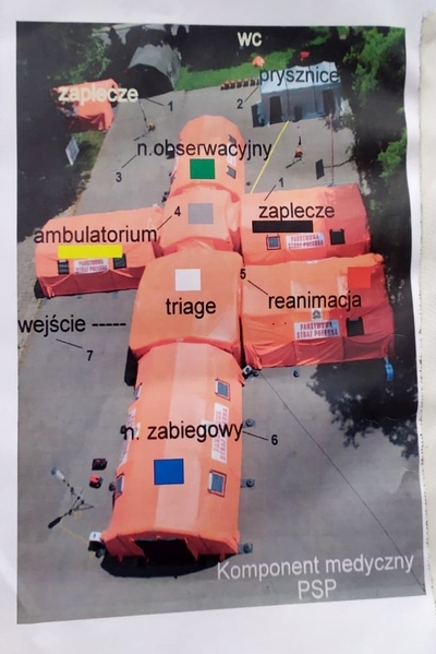 Służby w gotowości - funkcjonariusze KaOSG podczas ćwiczeń z wykorzystaniem szpitala polowego