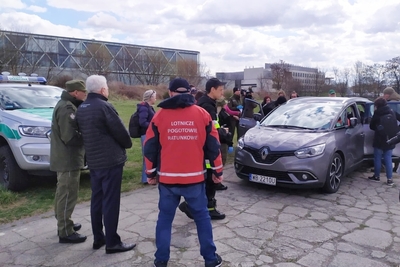Służby w gotowości - funkcjonariusze KaOSG podczas ćwiczeń z wykorzystaniem szpitala polowego