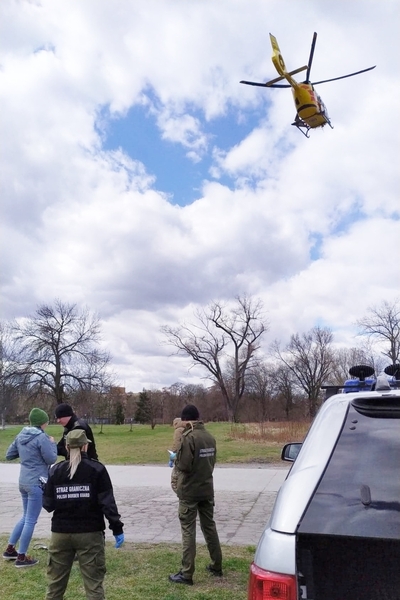 Służby w gotowości - funkcjonariusze KaOSG podczas ćwiczeń z wykorzystaniem szpitala polowego