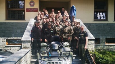 Przyszli adepci SG z wizytą u zakopiańskich strażników granicznych 