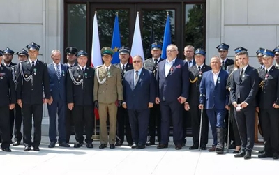 Funkcjonariusz z Placówki SG w Kielcach został odznaczony przez Prezydenta RP 