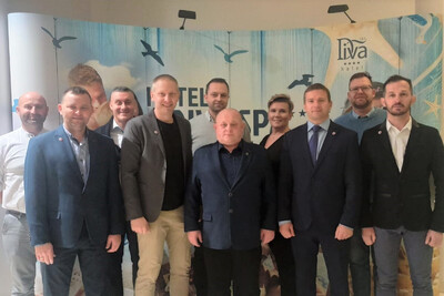 Funkcjonariusz KaOSG na spotkaniu przedstawicieli Honorowych Krwiodawców służb mundurowych z Dyrektorem Centrum Krwiodawstwa i Krwiolecznictwa MSWiA 