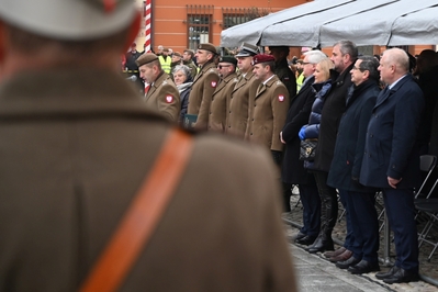 Po 30 latach przerwy w Tarnowie ponownie wybrzmiały słowa żołnierskiej przysięgi 