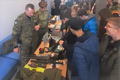 Promowali Straż Graniczną na targach edukacji i pracy 