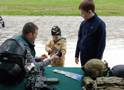 Przysięga żołnierzy Obrony Terytorialnej z udziałem funkcjonariuszy KaOSG 