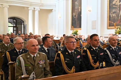 Pielgrzymowali w intencji służb mundurowych Komendant Karpackiego Oddziału Straży Granicznej