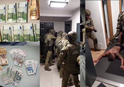 Kolaż zdjęć w tle rozłożone na stole pieniądze w euro pln. obok funkcjonariusze sg w kominiarkach szykujący się do wejścia do mieszkania następne zatrzymany leży na podłodze w mieszkaniu w bieliźnie pilnuje go dwóch funkcjonariuszy z bronią.