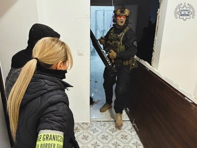 Funkcjonariusze KaOSG we współpracy ze śląskimi policjantami rozbili międzynarodową zorganizowaną grupę przestępczą/ fot. slaska.policja.gov.pl