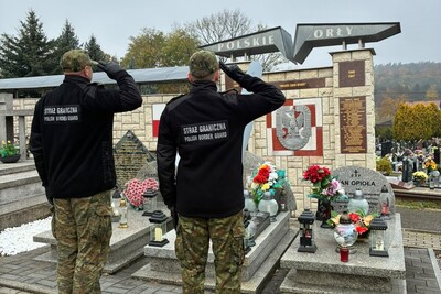 Pomnik Polskie Orły w Morawicy